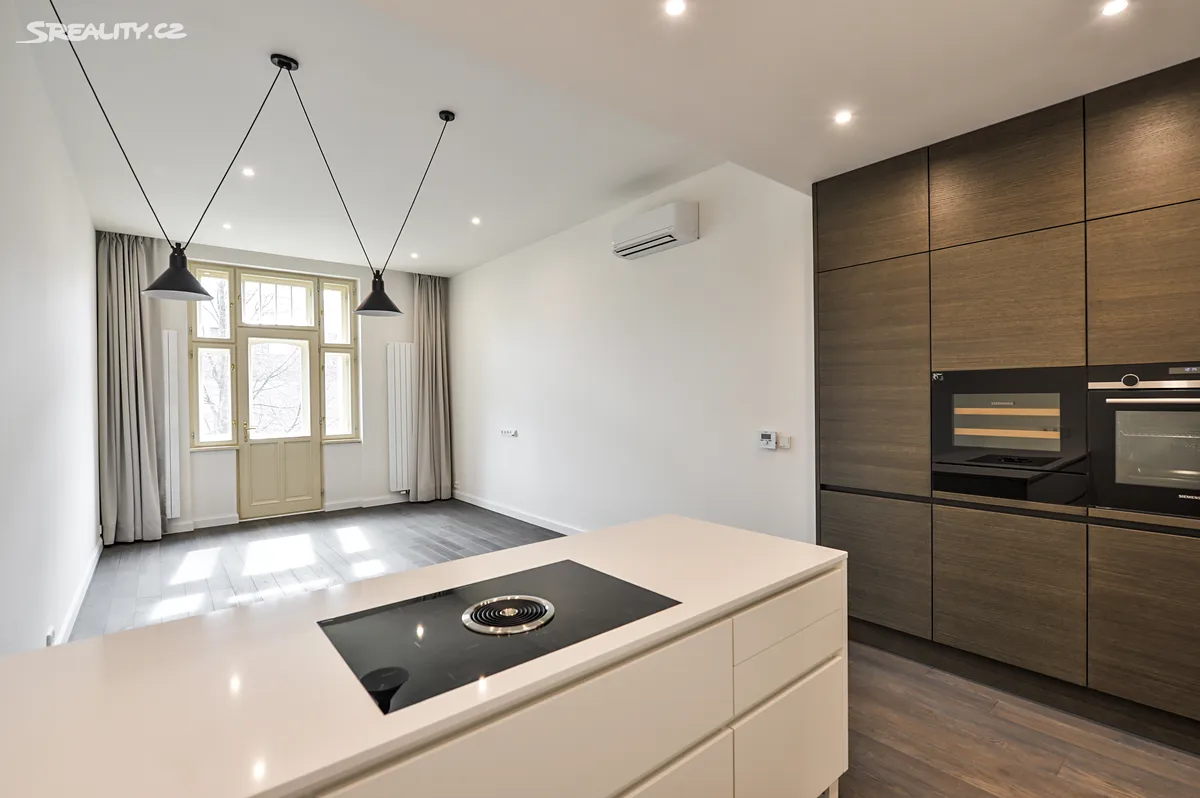 Pronájem bytu 3+kk 95 m², Praha