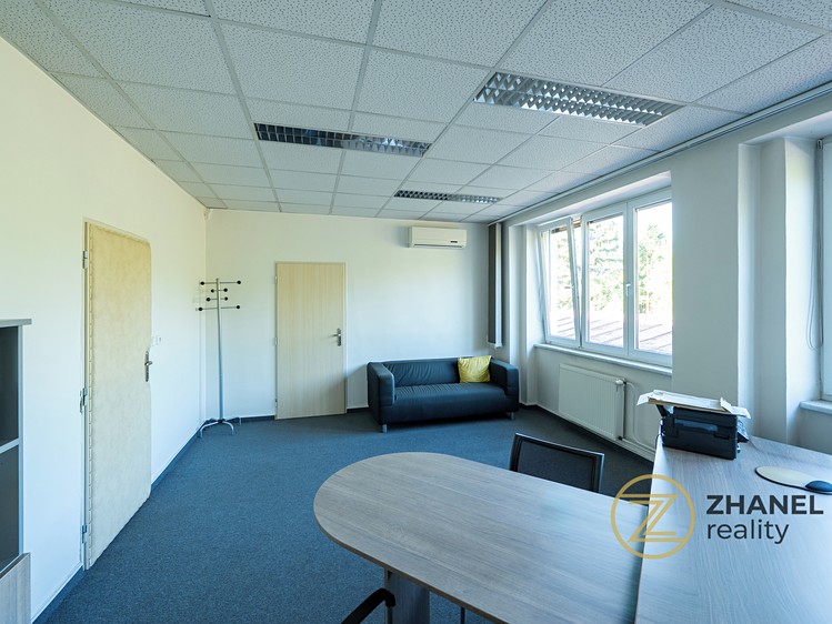 Комерційне приміщення в оренду, 44 м² (1 з 9)