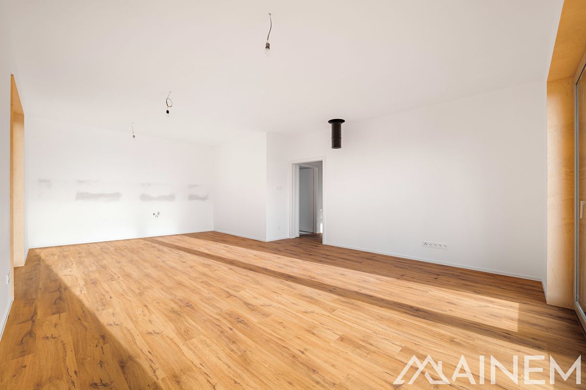 Prodej rodinného domu 92 m², pozemek 812 m² – fotografie 4
