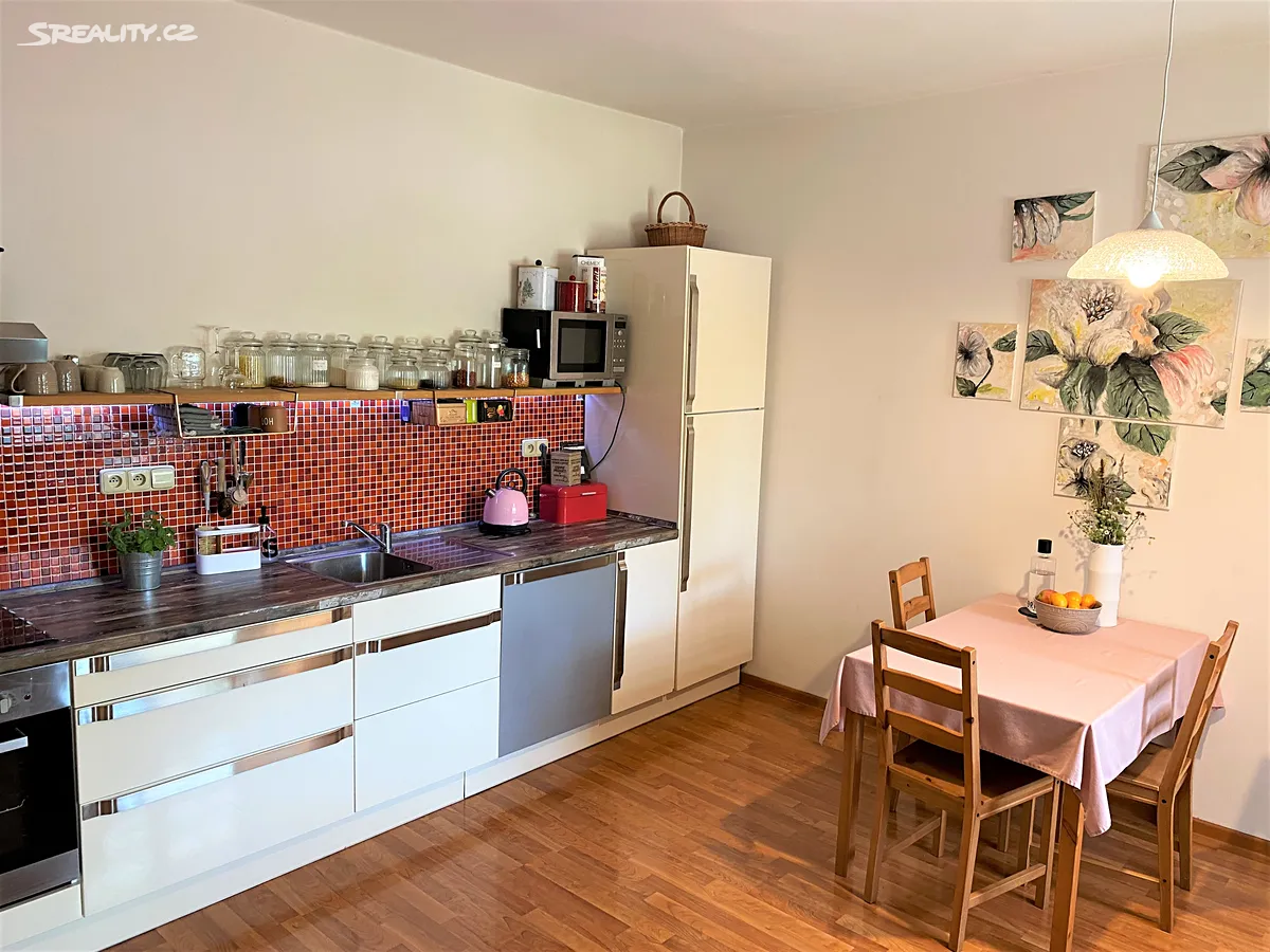 Prodej rodinného domu 77 m², pozemek 128 m² – pohled 2
