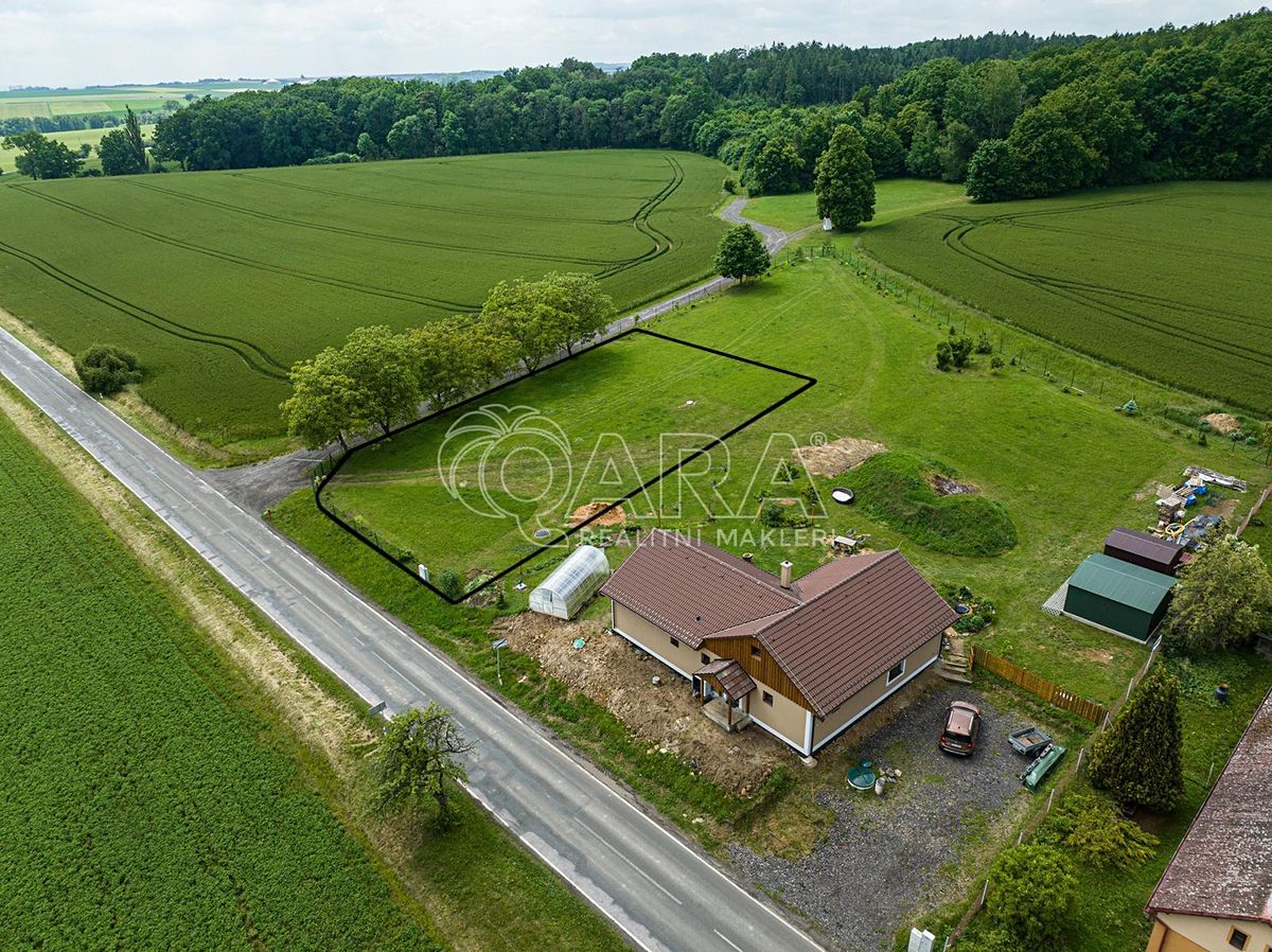 Prodej stavebního pozemku 1400 m²