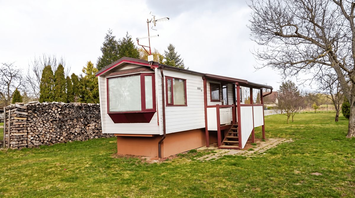Prodej rodinného domu 200 m², pozemek 4069 m² – fotografie 5