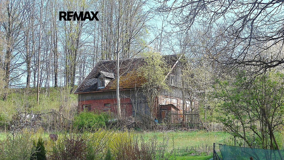 Prodej rodinného domu 40 m², pozemek 1589 m²