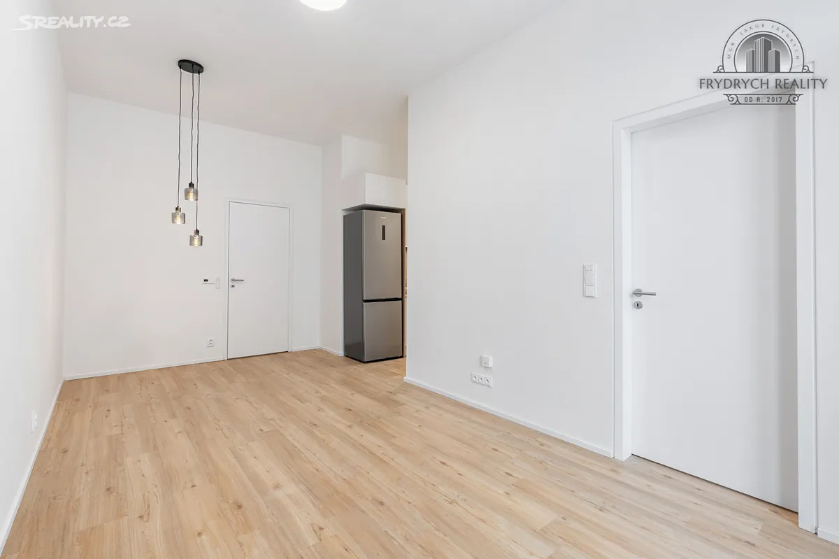 Pronájem bytu 2+kk 51 m² – další