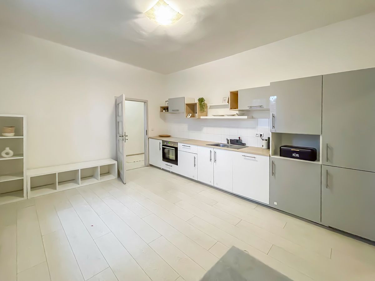 Pronájem bytu 2+kk 52 m²