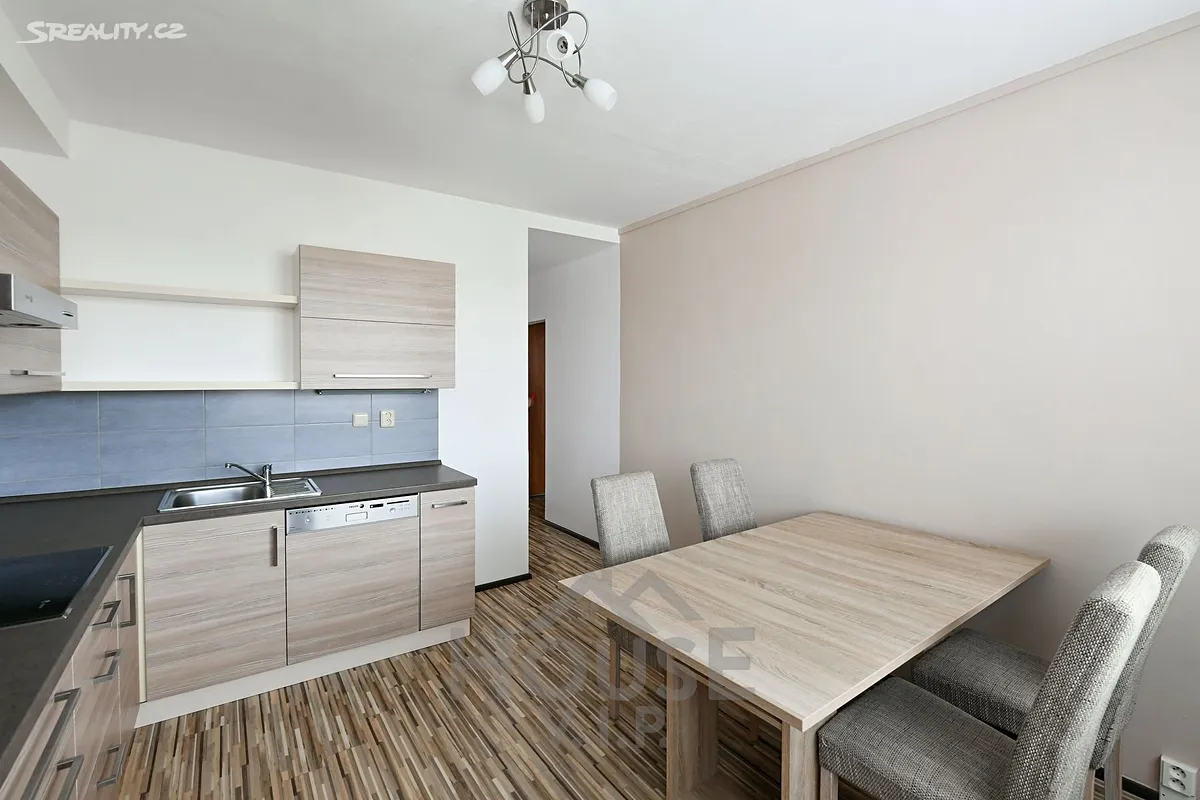Prodej bytu 3+1 77 m² - Widok 2