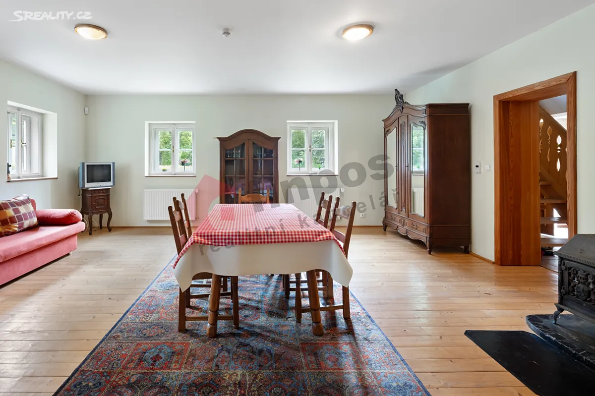 Prodej zemědělské usedlosti 540 m², pozemek 168676 m² - View 4