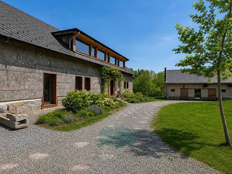 Prodej komerčního prostoru, 952 m² (4 z 20)