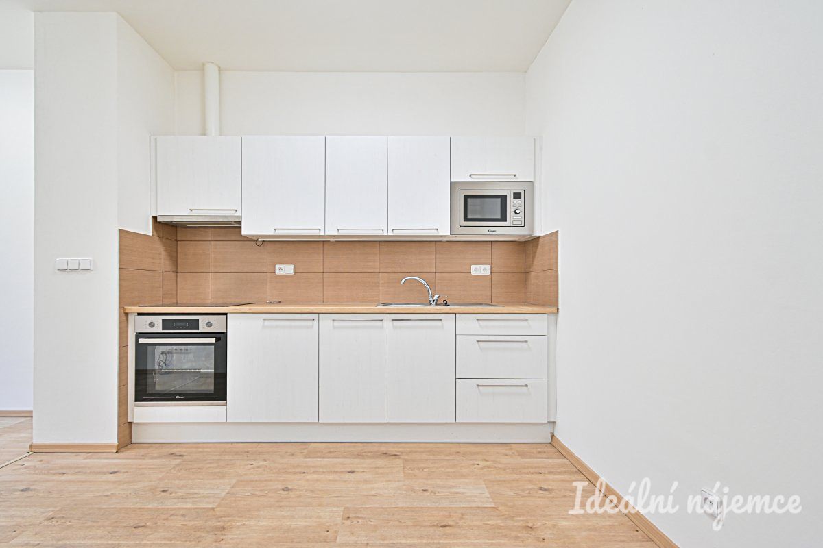 Pronájem bytu 2+kk 45 m²