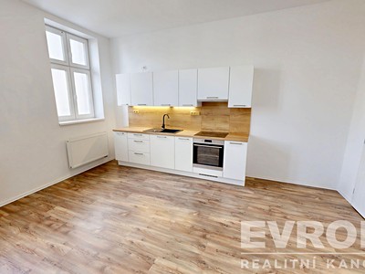 Pronájem bytu 2+kk 39 m²