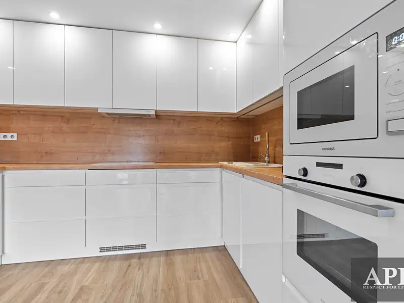 Prodej rodinného domu 228 m², pozemek 957 m², Pašovice – náhled fotky 2