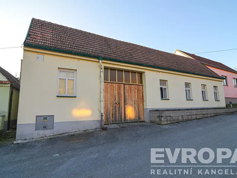 Prodej rodinného domu 120 m², pozemek 327 m², Celnice-středisko služeb, Břeclav – Poštorná