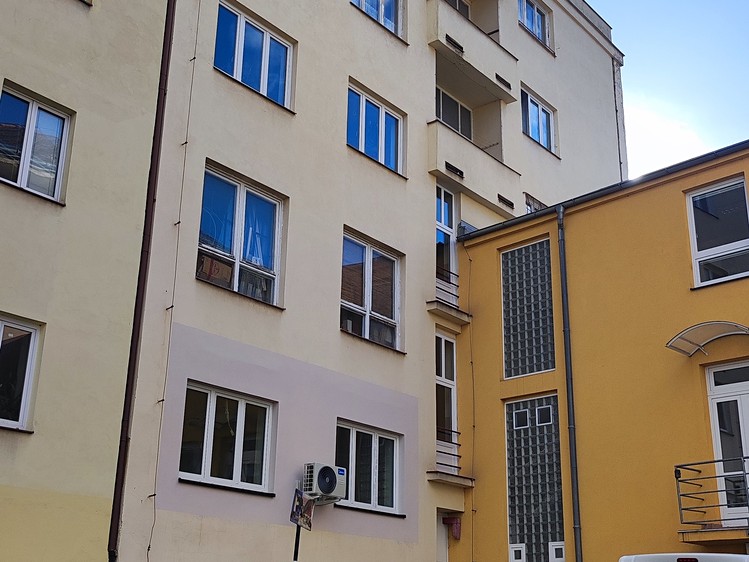 Gewerbefläche zum Kauf, 86 m² (1 von 28)