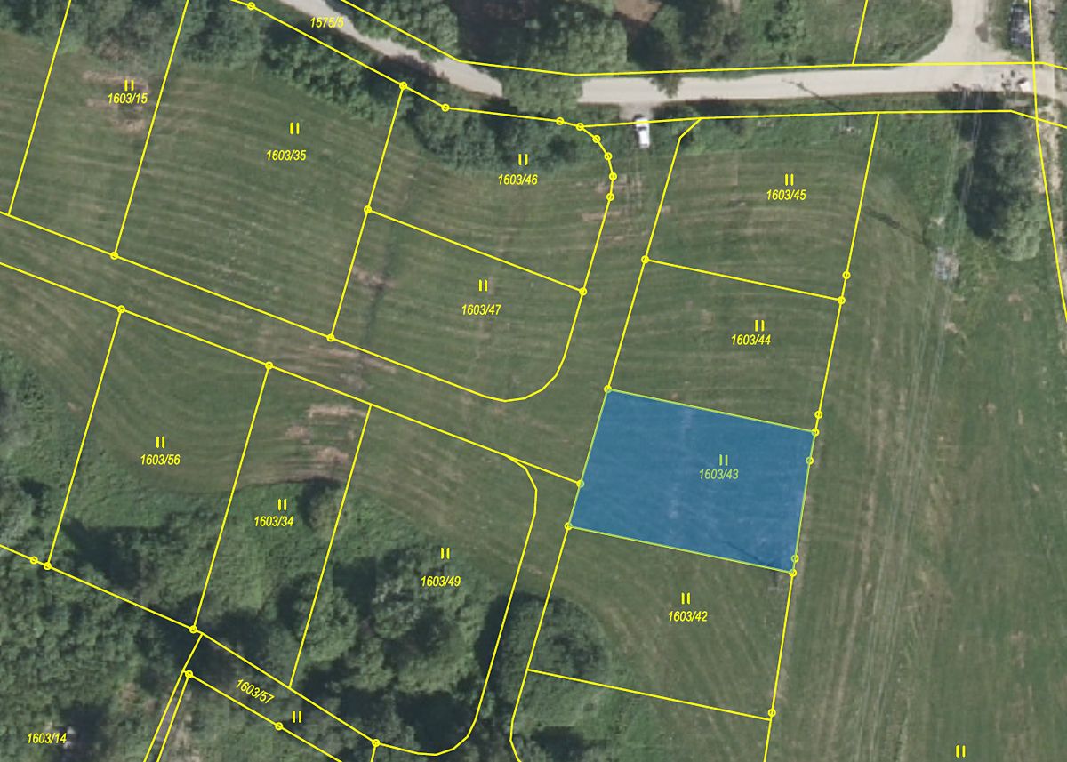 Prodej stavebního pozemku 880 m² – fotografie 2