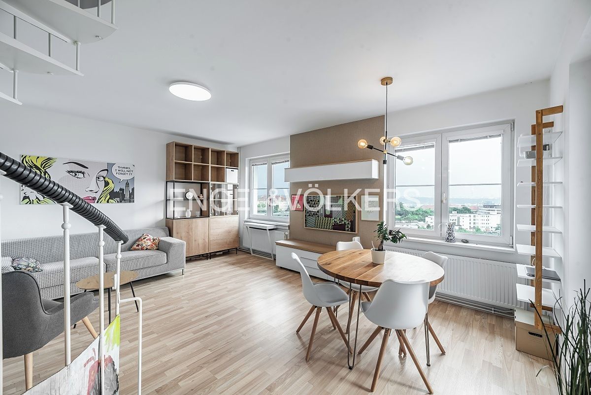 Pronájem bytu 3+kk 93 m²