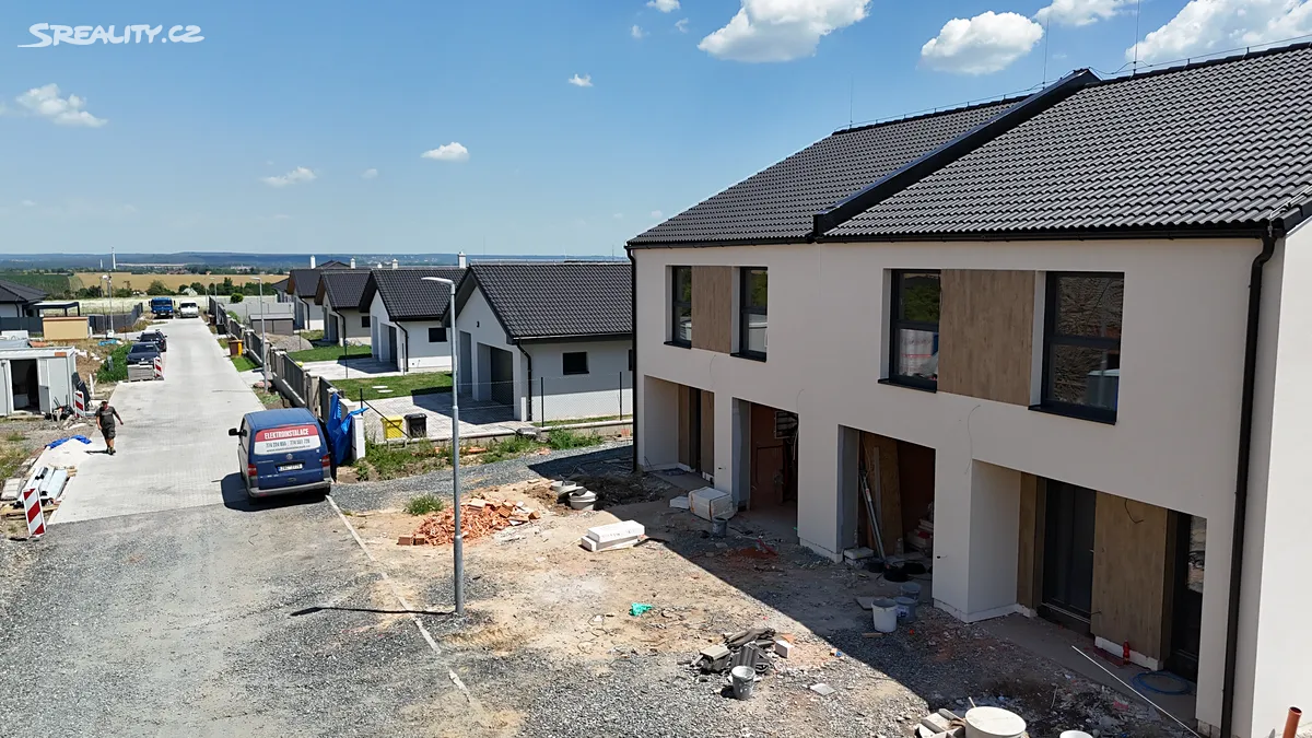 Prodej rodinného domu 149 m², pozemek 691 m² – pohled 2