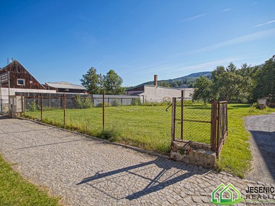 Prodej  stavebního pozemku 1 071 m²