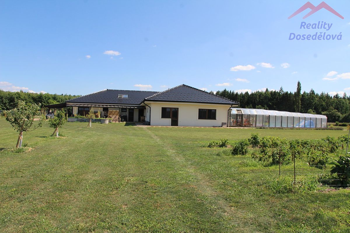 Prodej rodinného domu 610 m², pozemek 8027 m² – fotografie 4