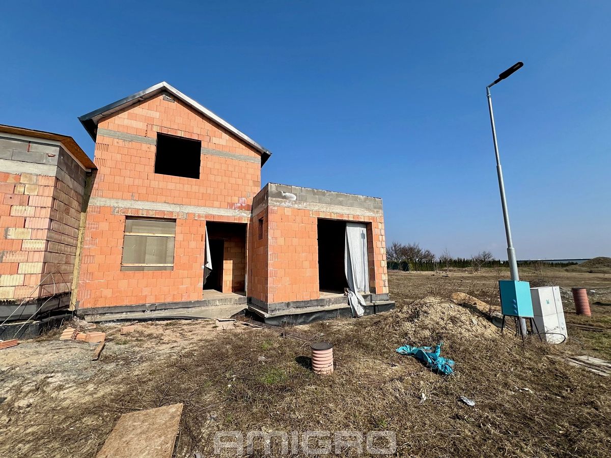 Prodej rodinného domu 141 m², pozemek 364 m² – fotografie 3
