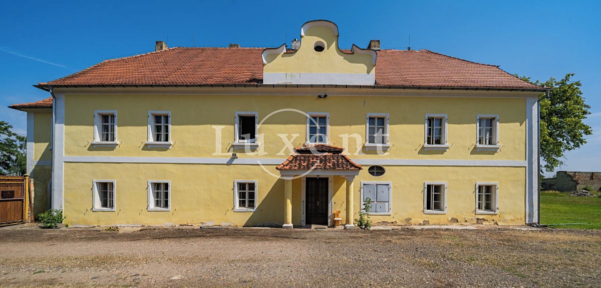 Prodej památky 3000 m², pozemek 12372 m² – fotografie 2