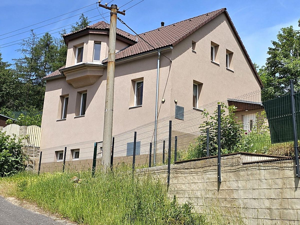 Prodej rodinného domu 160 m², pozemek 640 m²
