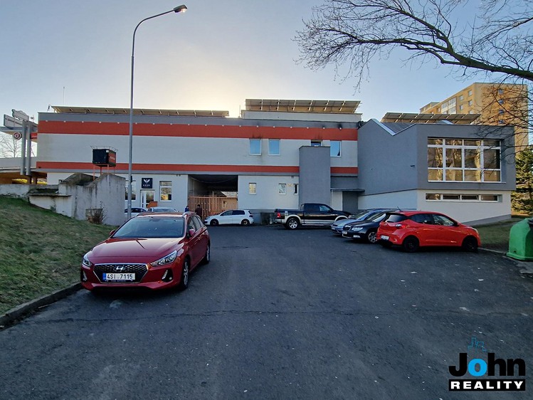 Комерційне приміщення в оренду, 400 м² (24 з 27)