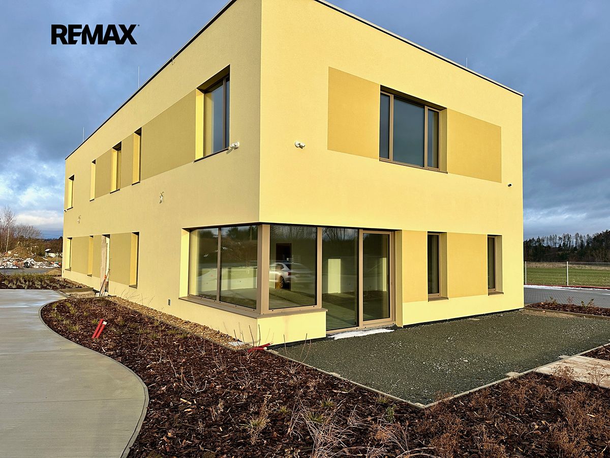 Pronájem bytu 3+kk 90 m²