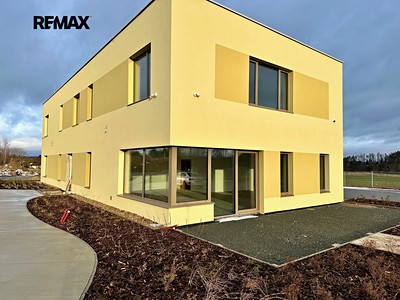 Pronájem bytu 3+kk 90 m²