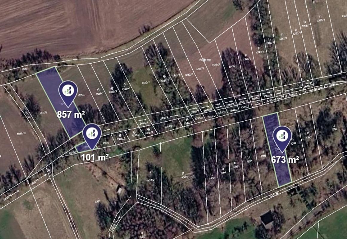 Prodej pole 1631 m²