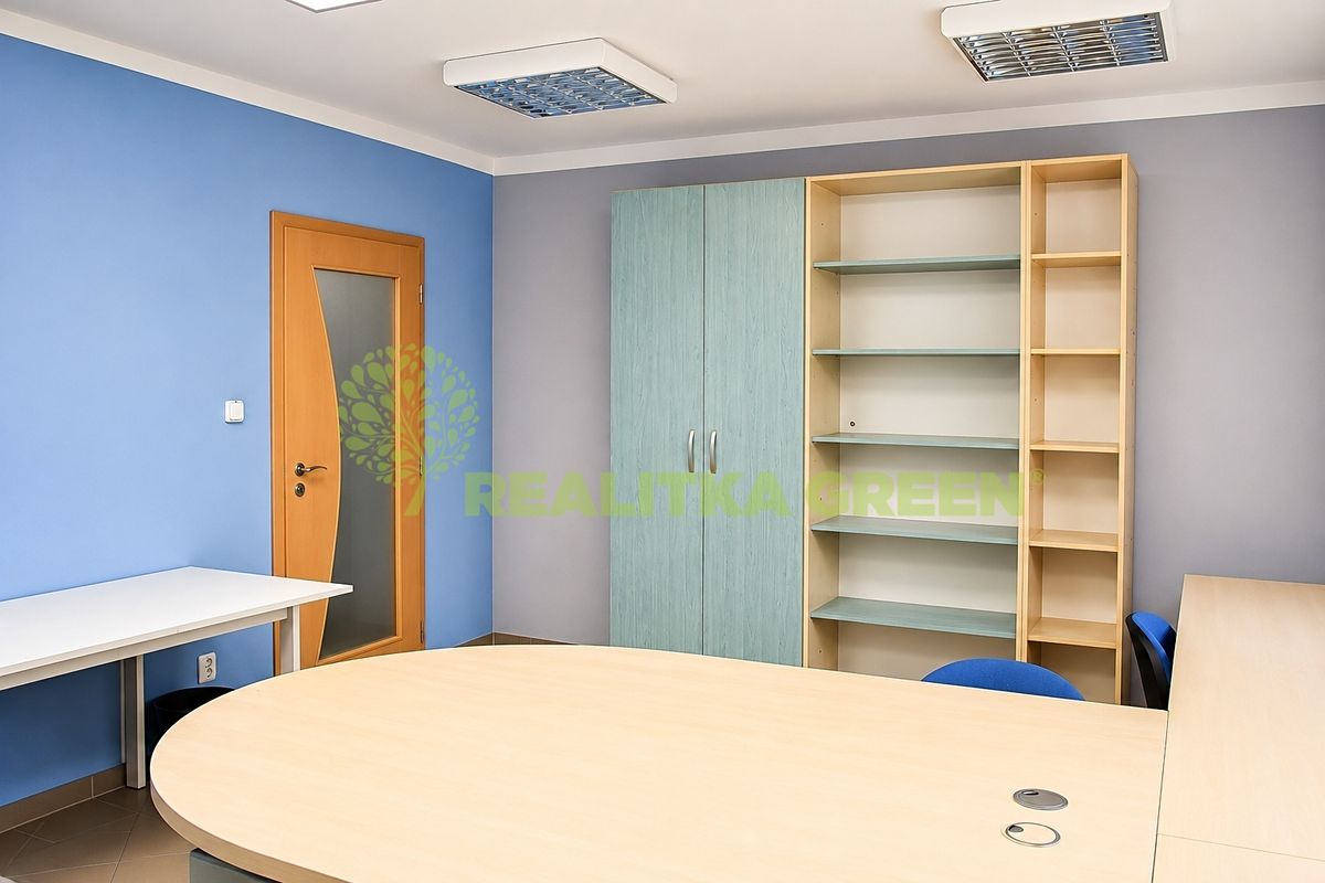 Pronájem kanceláře 25 m² – fotografie 3