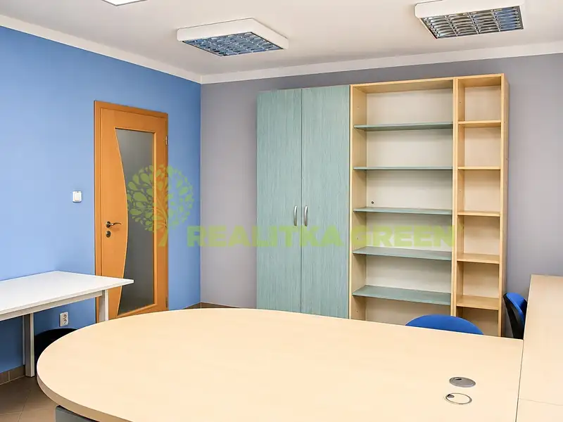 Pronájem kanceláře 25 m², Valašské Meziříčí – náhled fotky 3