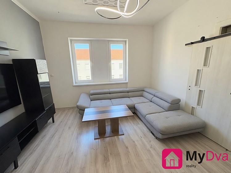 Квартира 3+1 на продаж, 88 м² (2 з 9)