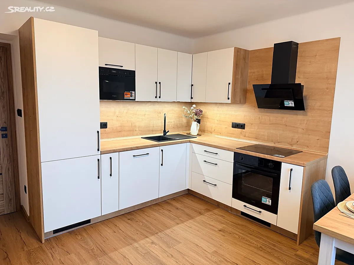 Pronájem bytu 3+kk 54 m²