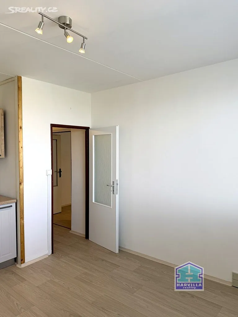 Pronájem bytu 1+1 39 m² - Więcej