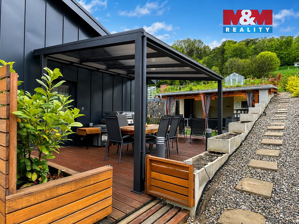 Prodej rodinného domu 297 m², pozemek 4102 m² – fotografie 3