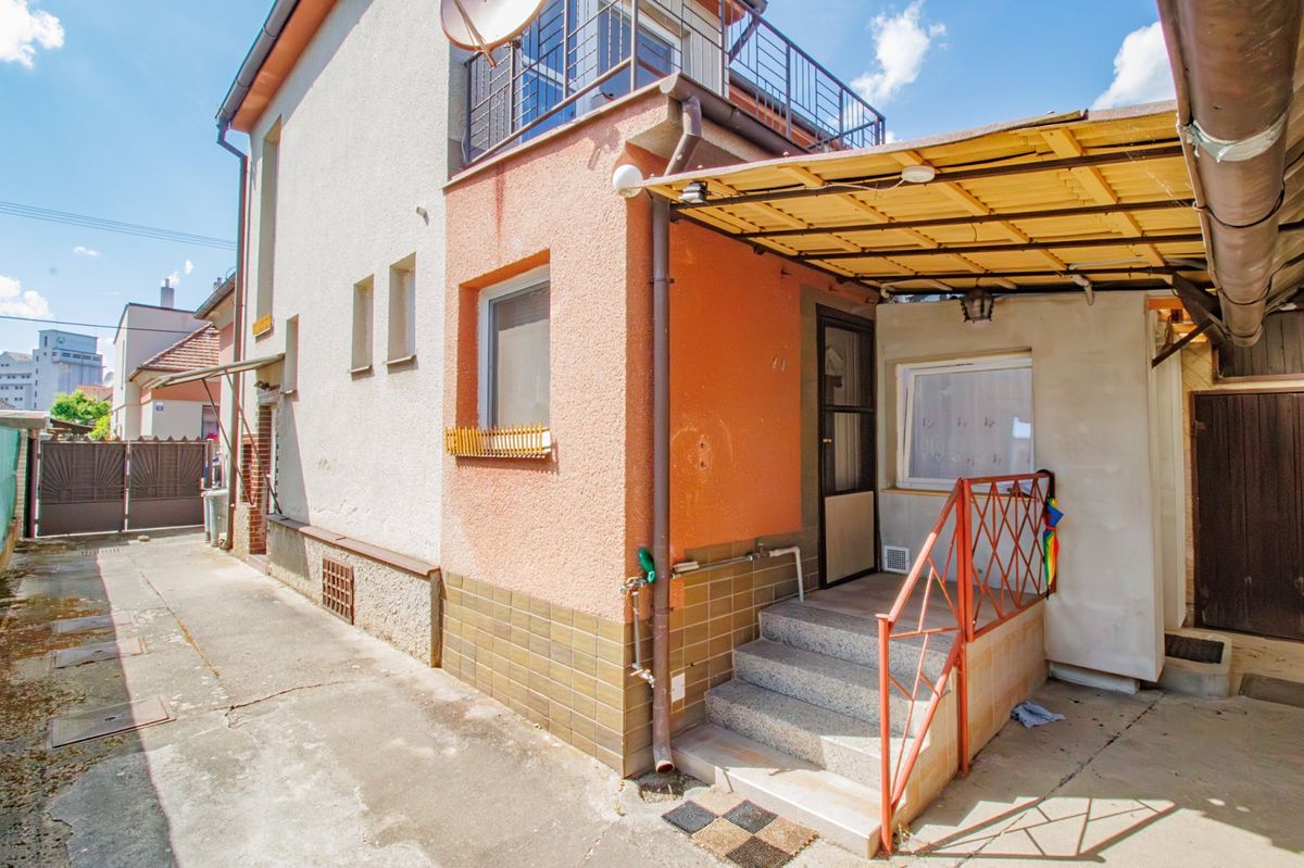 Prodej rodinného domu 150 m², pozemek 345 m² – fotografie 2