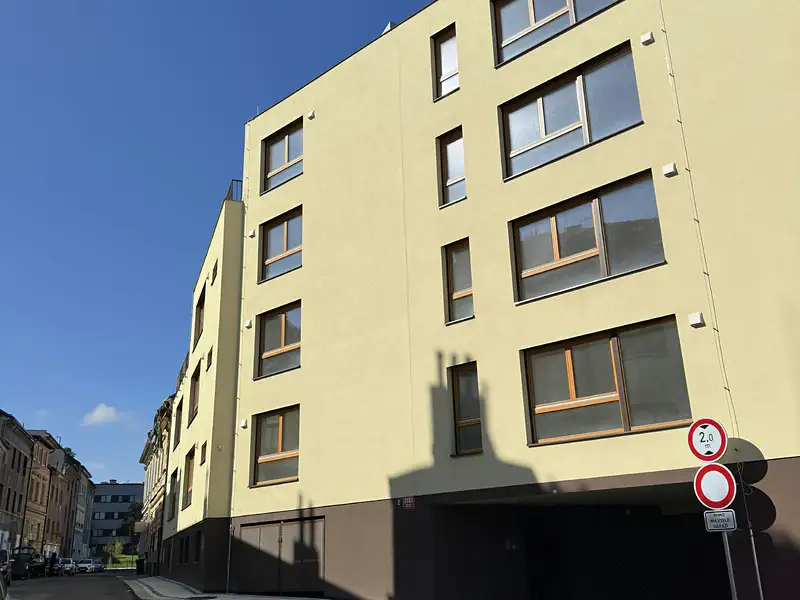 Prodej bytu 2+kk 66 m², Praha – náhled fotky 3