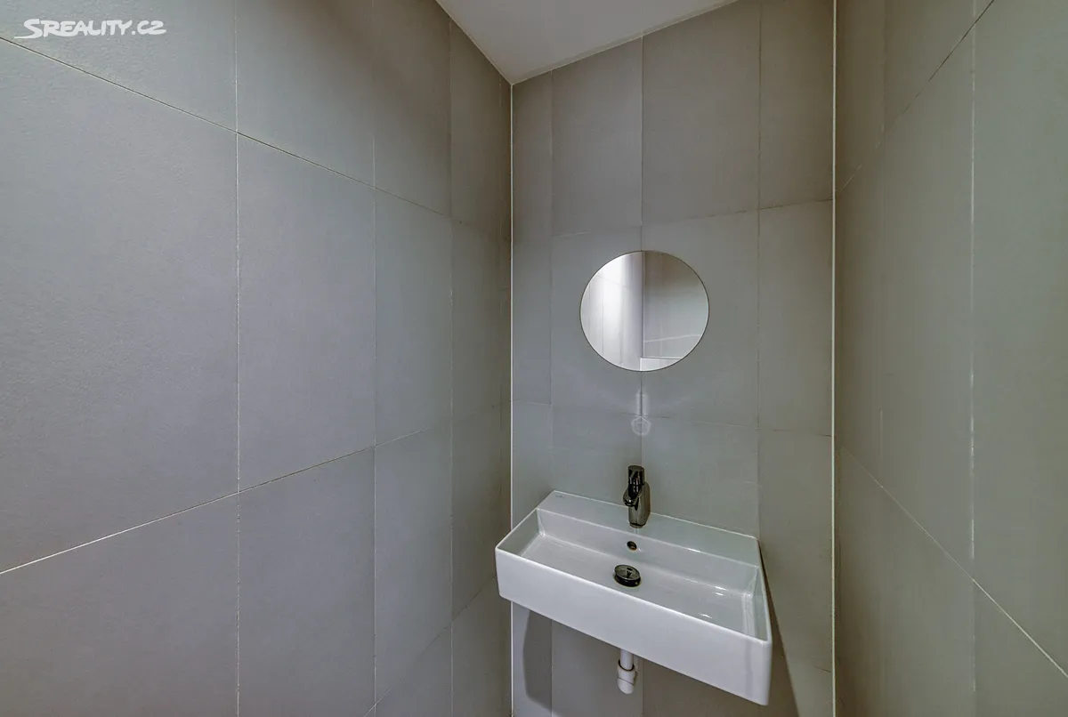 Pronájem bytu 2+kk 61 m² – pohled 4