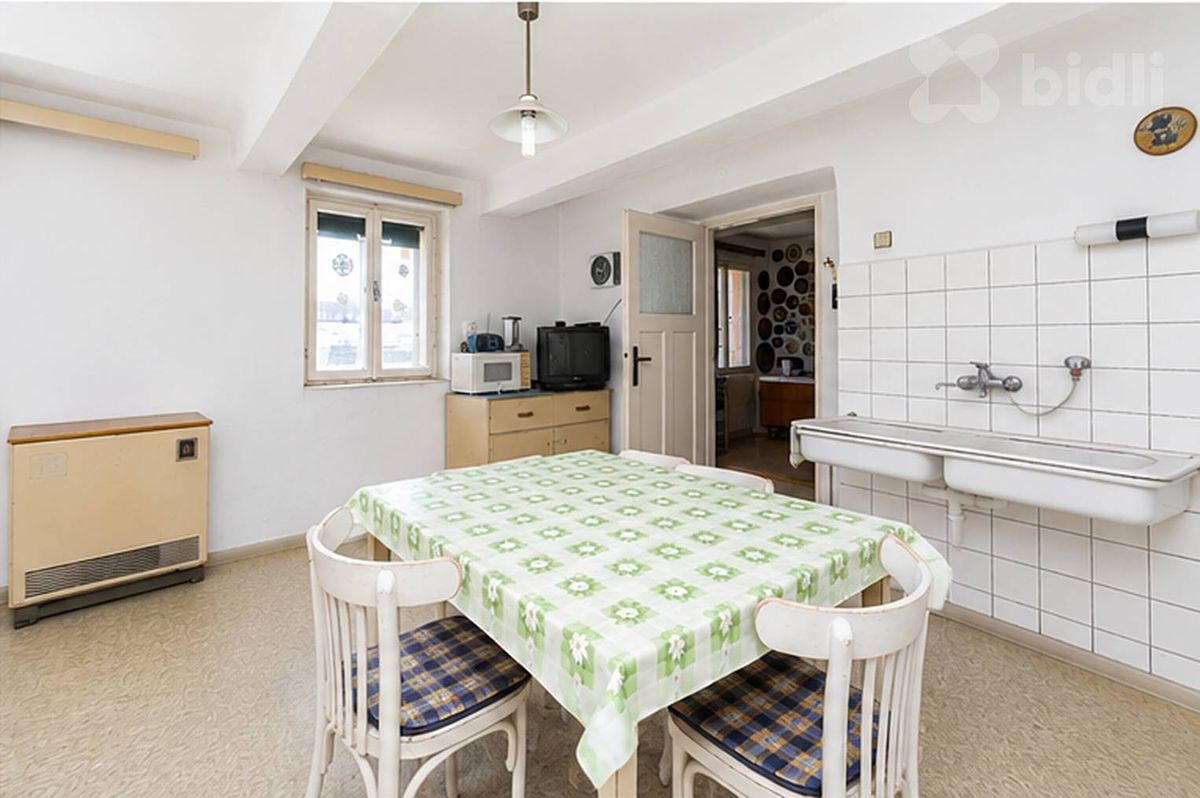 Prodej rodinného domu 97 m², pozemek 534 m² – fotografie 2