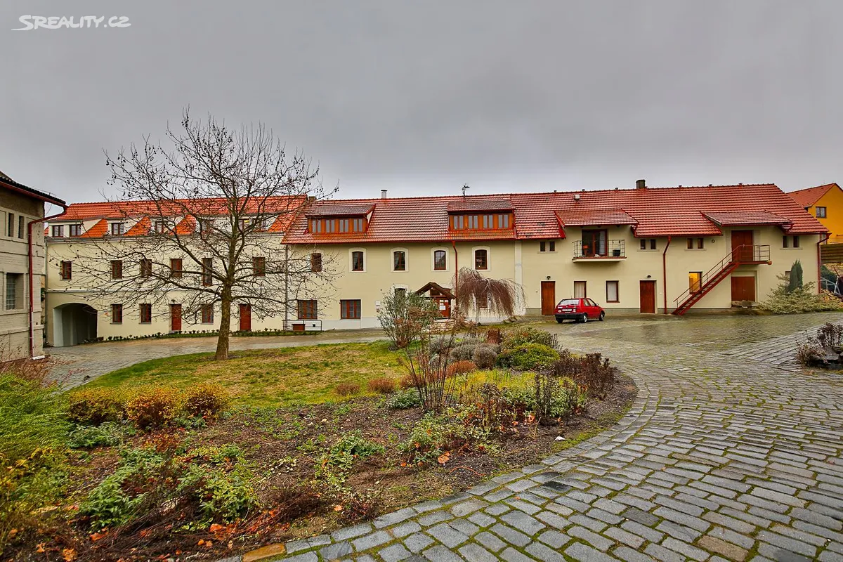 Pronájem bytu 2+kk 58 m², Horoměřice