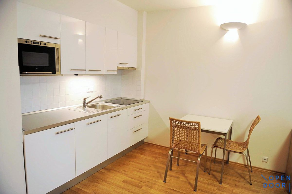 Pronájem bytu 1+kk 32 m²
