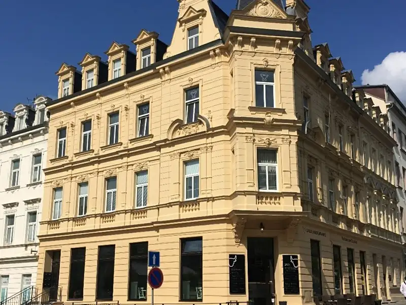 Pronájem bytu 3+1 90 m², Karlovy Vary – náhled fotky 1