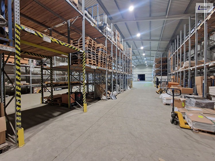 Pronájem komerčního prostoru, 1 279 m² (19 z 25)