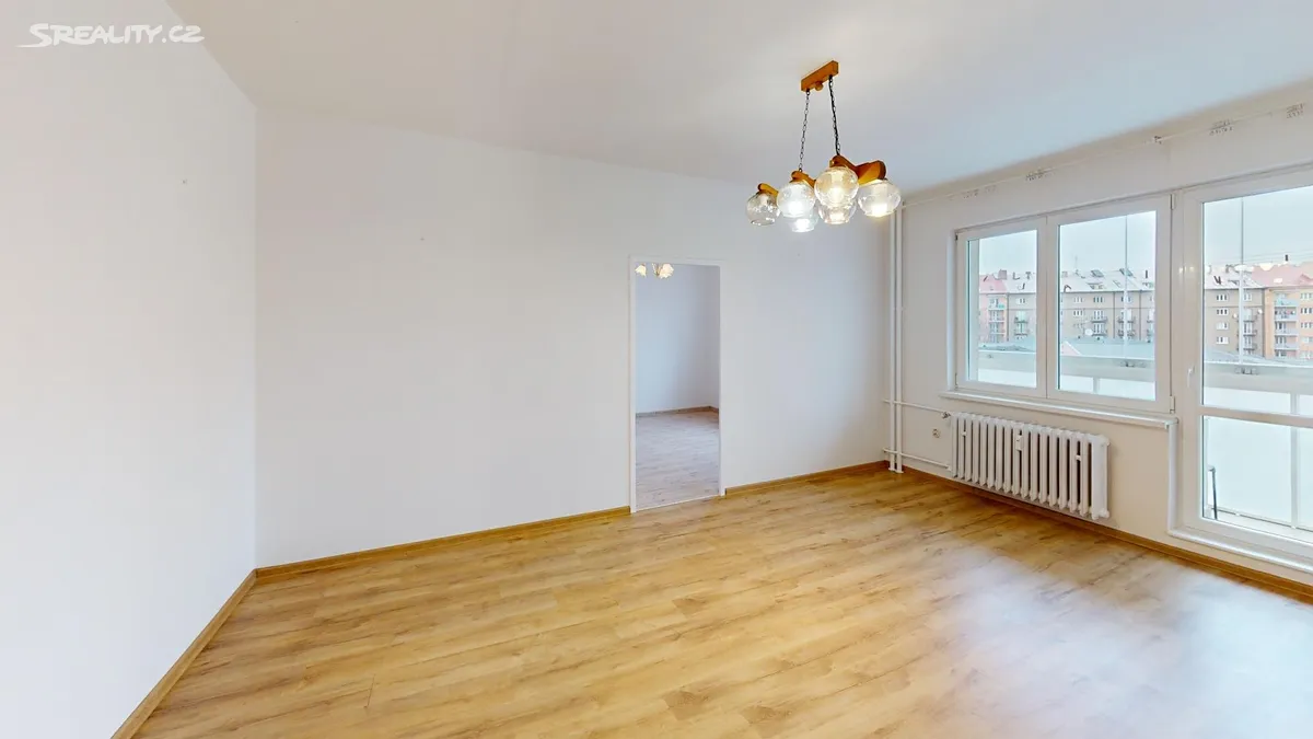 Pronájem bytu 2+1 51 m² – pohled 2