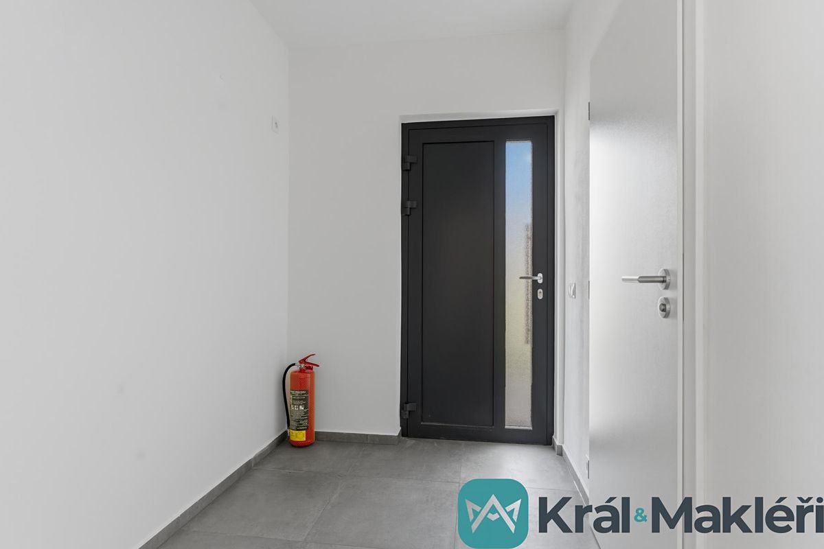 Prodej rodinného domu 87 m², pozemek 562 m² – fotografie 4