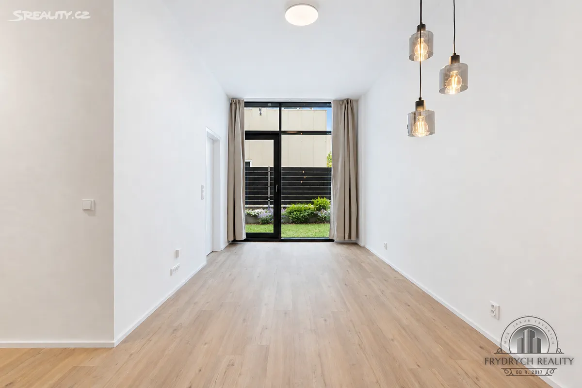 Pronájem bytu 2+kk 51 m² – pohled 3