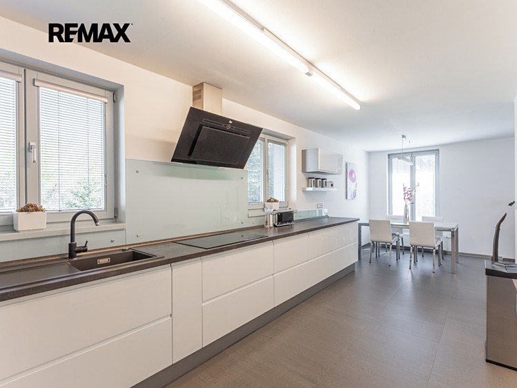 Prodej domu, 227 m² (7 z 39)