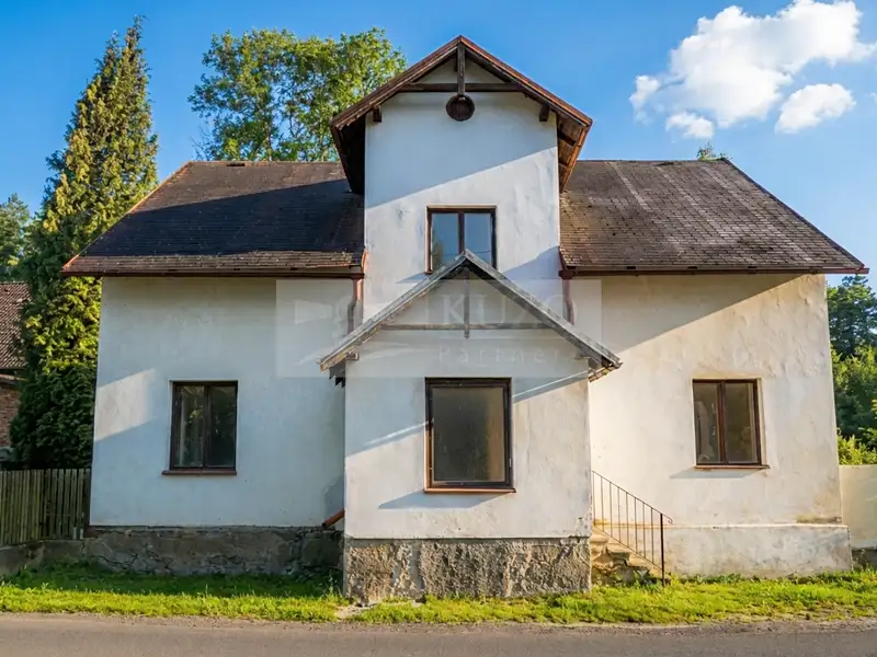 Prodej rodinného domu 250 m², pozemek 1105 m², Česká Kamenice – náhled fotky 1