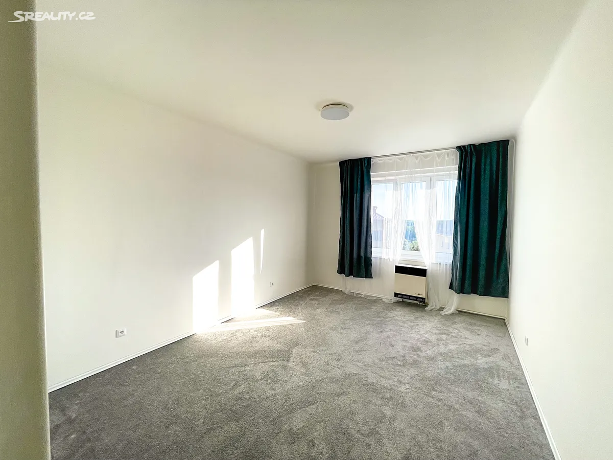 Pronájem bytu 3+kk 69 m², Praha