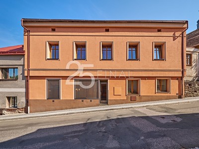 Prodej  rodinného domu 199 m², pozemek 215 m²